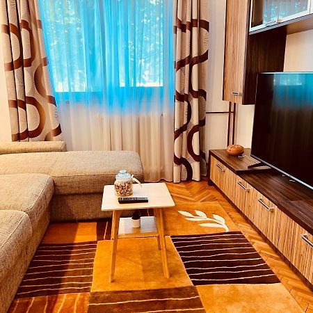 Adona Residence Oradea Luaran gambar