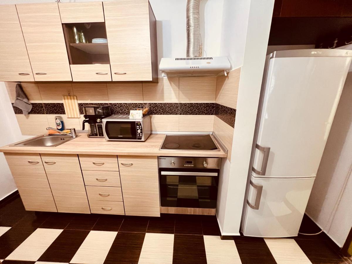 Adona Residence Oradea Luaran gambar
